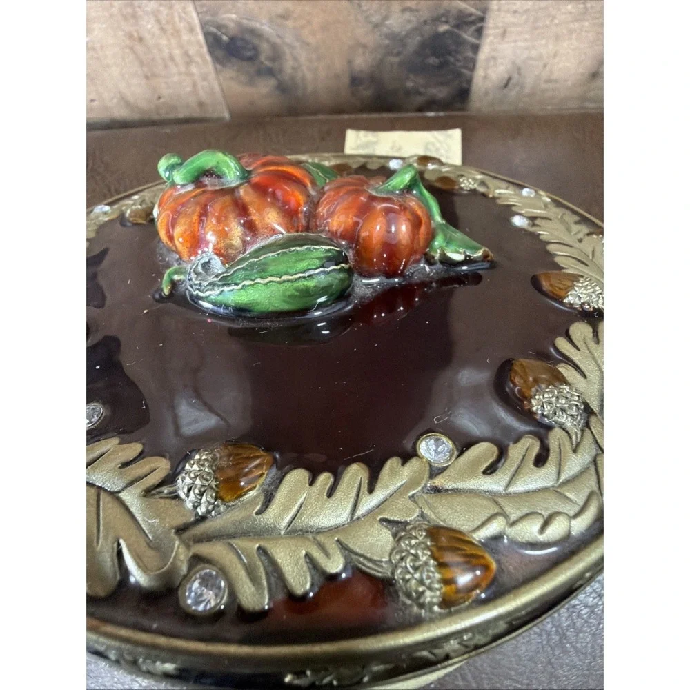 Vtg Olivia & Gracie Enamel Pumpkin Trinket Box Autumn Acorn Crystals Mirror Hing